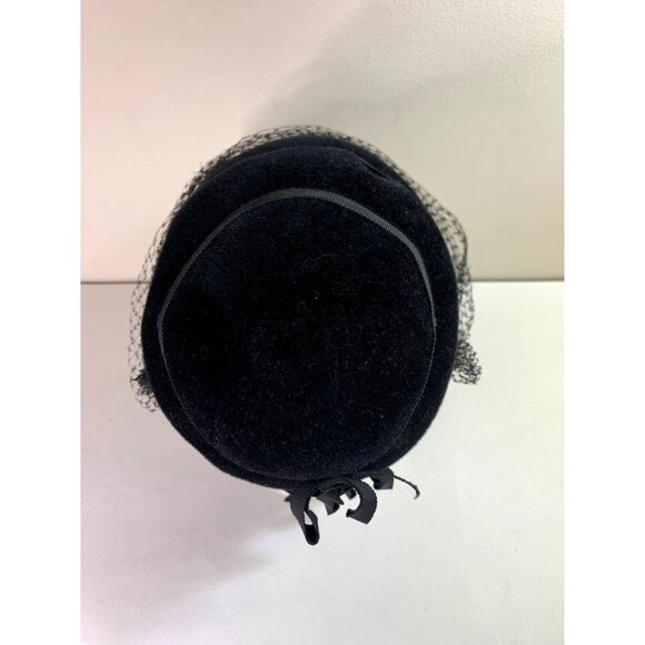 Vintage Women's Velvet Beehive Hat with Black Net and Tiered Bows - Picture 6 of 8